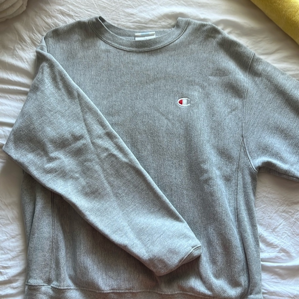 Gray Champion Crewneck